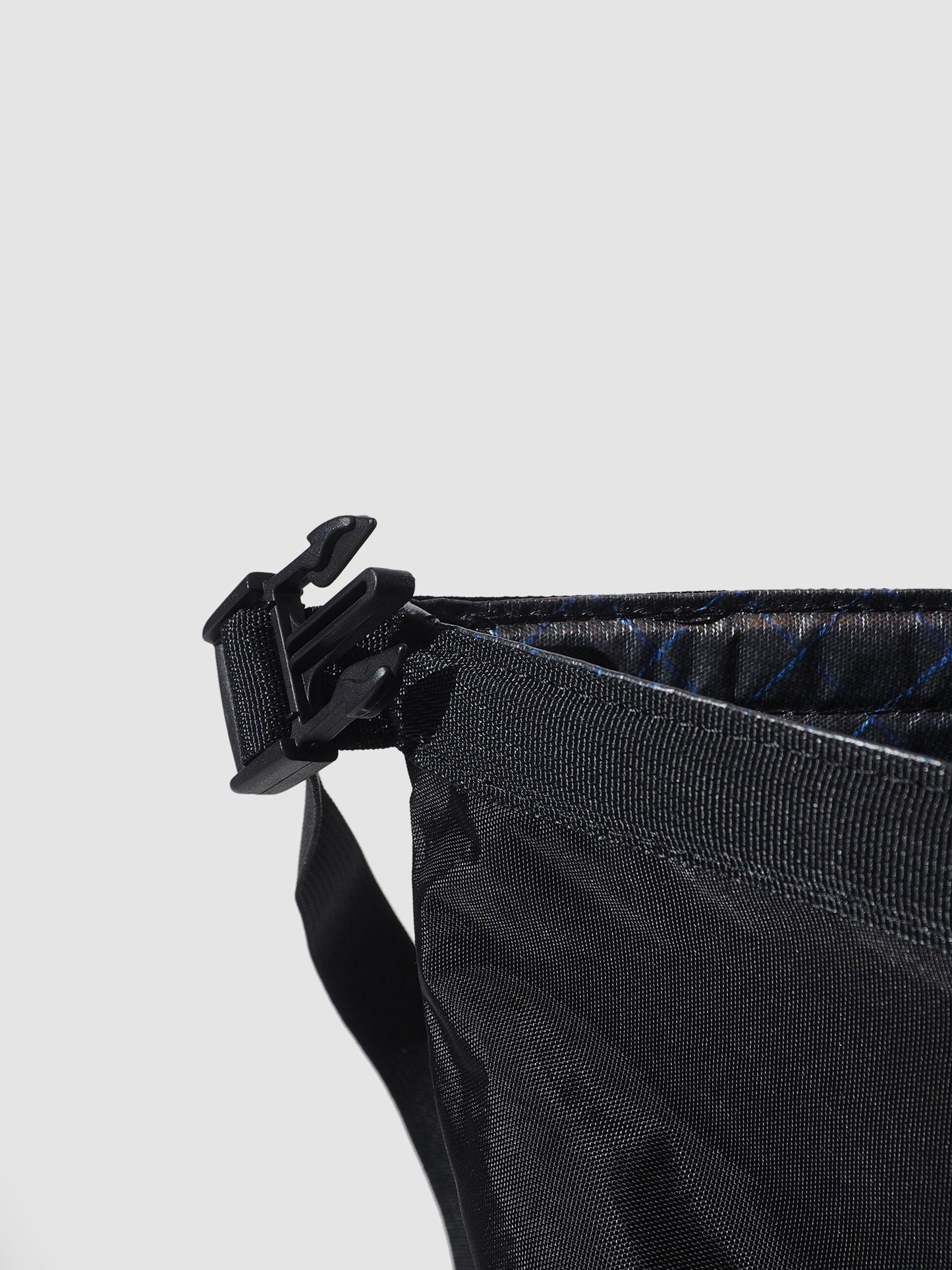 GREEN GLOBE 2023 BLACK - ARTICHOKE BAGS