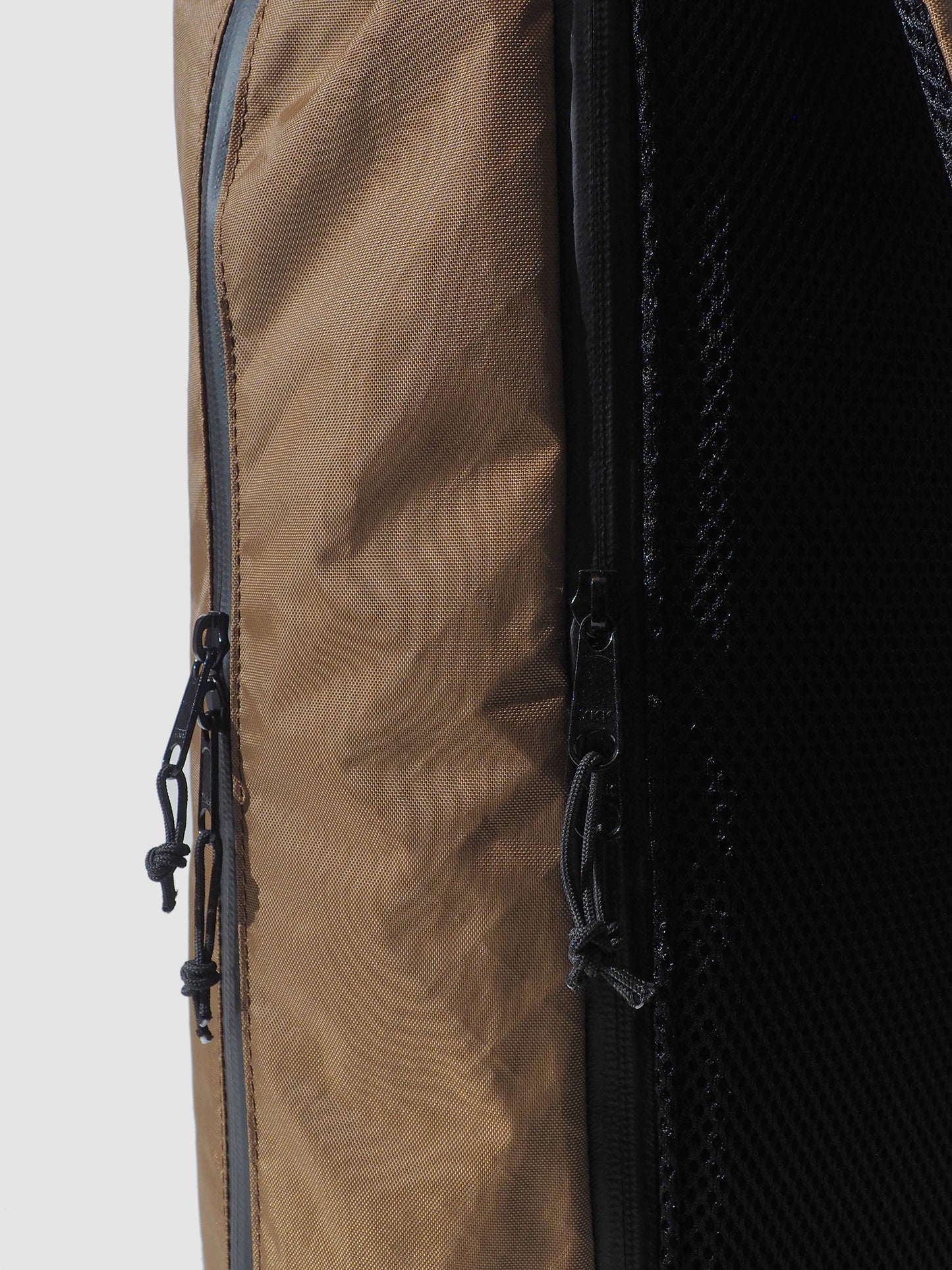 GREEN GLOBE 2023 BROWN - ARTICHOKE BAGS