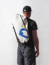 Carica l&#39;immagine nel visualizzatore di Gallery, CASTEL YELLOW 6 - ARTICHOKE BAGS
