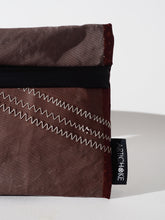 Carica l&#39;immagine nel visualizzatore di Gallery, MARSUPIO IN VELA RICICLATA OMAHA - ARTICHOKE BAGS
