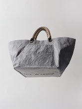 Carica l&#39;immagine nel visualizzatore di Gallery, dicento x Artichoke grey small - ARTICHOKE BAGS
