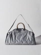 Carica l&#39;immagine nel visualizzatore di Gallery, dicento x Artichoke grey big - ARTICHOKE BAGS
