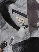 Carica l&#39;immagine nel visualizzatore di Gallery, dicento x Artichoke grey big - ARTICHOKE BAGS
