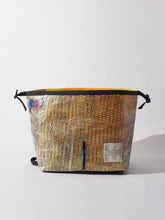 Carica l&#39;immagine nel visualizzatore di Gallery, green globe minimal yellow - ARTICHOKE BAGS
