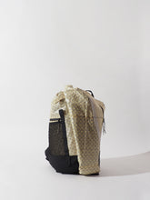Carica l&#39;immagine nel visualizzatore di Gallery, CASTEL YELLOW 6 - ARTICHOKE BAGS
